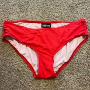 Coco Reef swim bottoms, size large